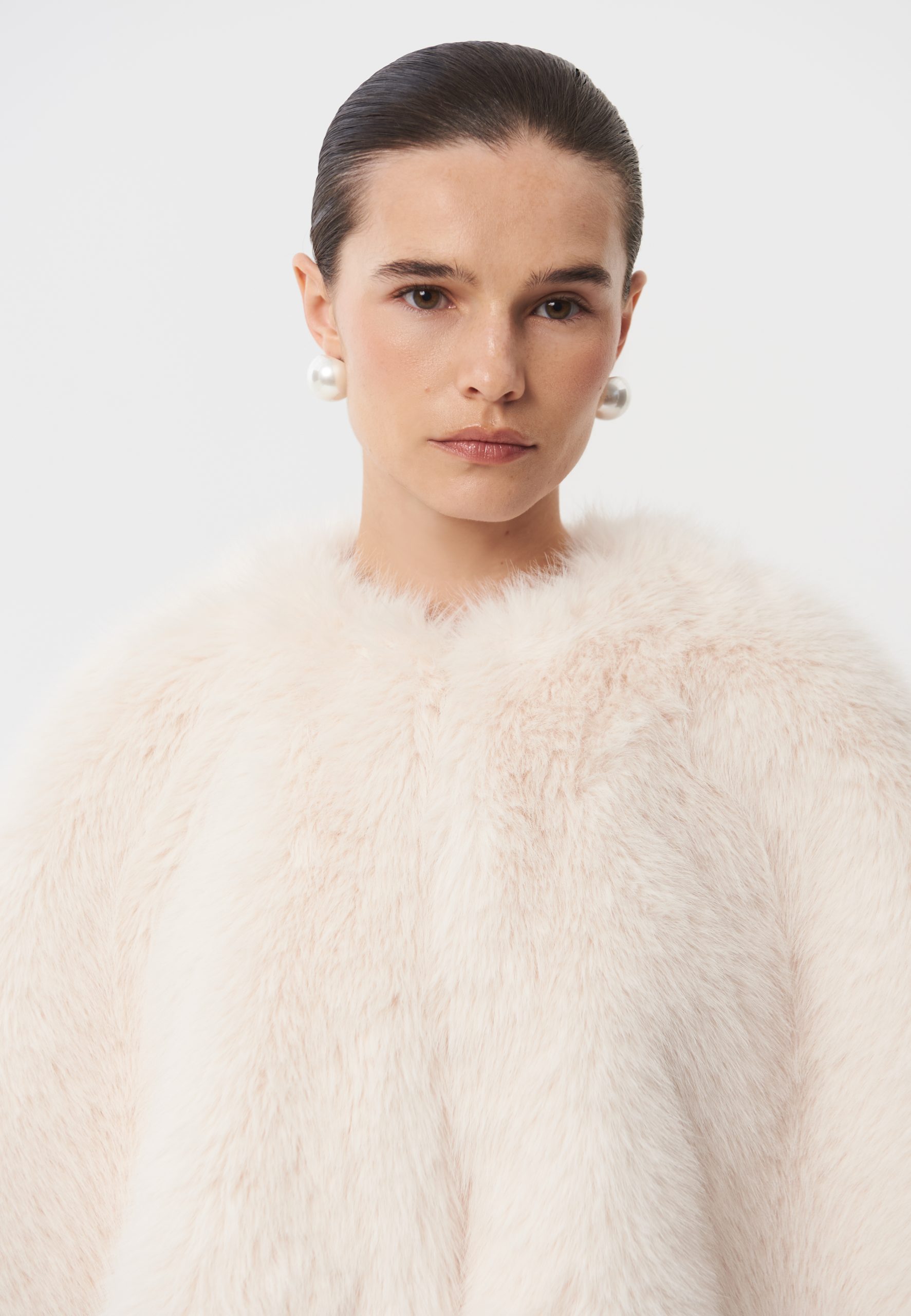 Кейп из меха «Sphinx»