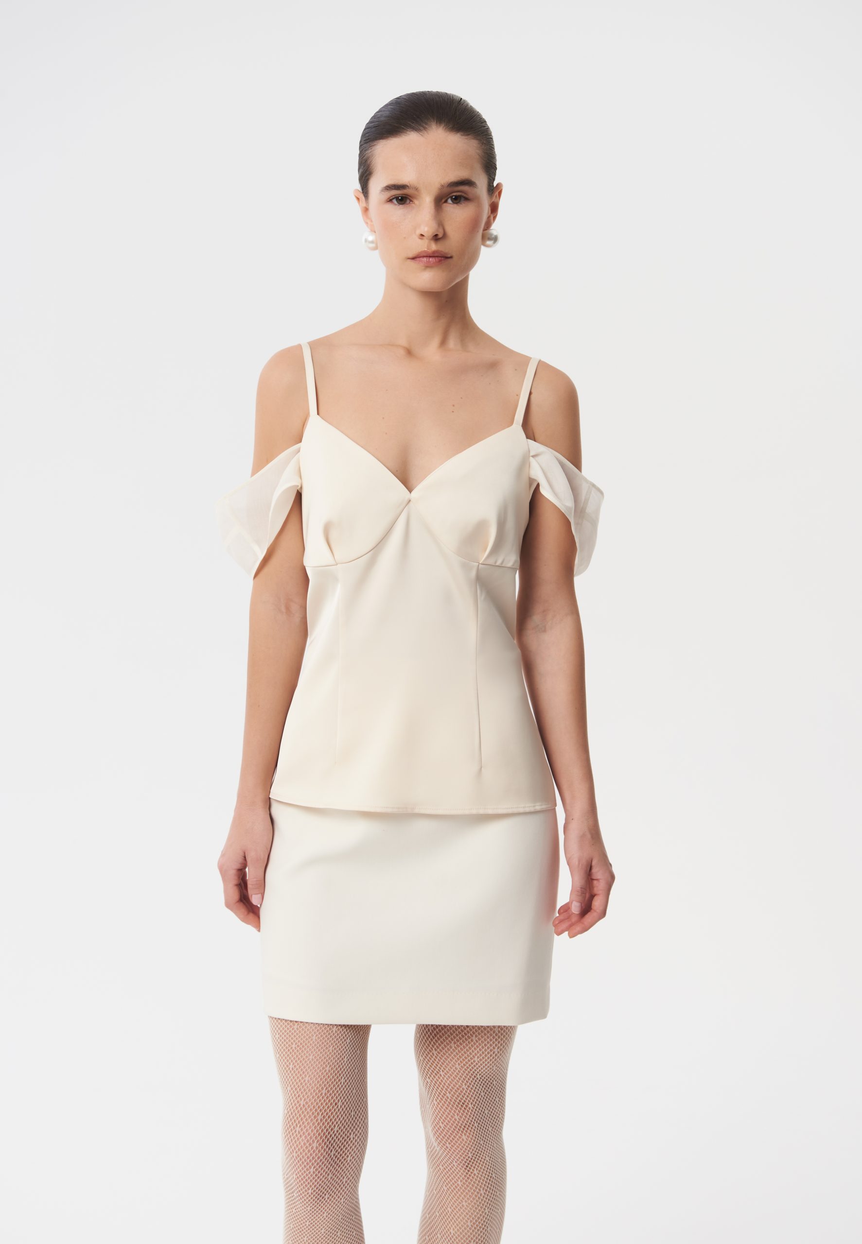 Топ «Between two worlds»