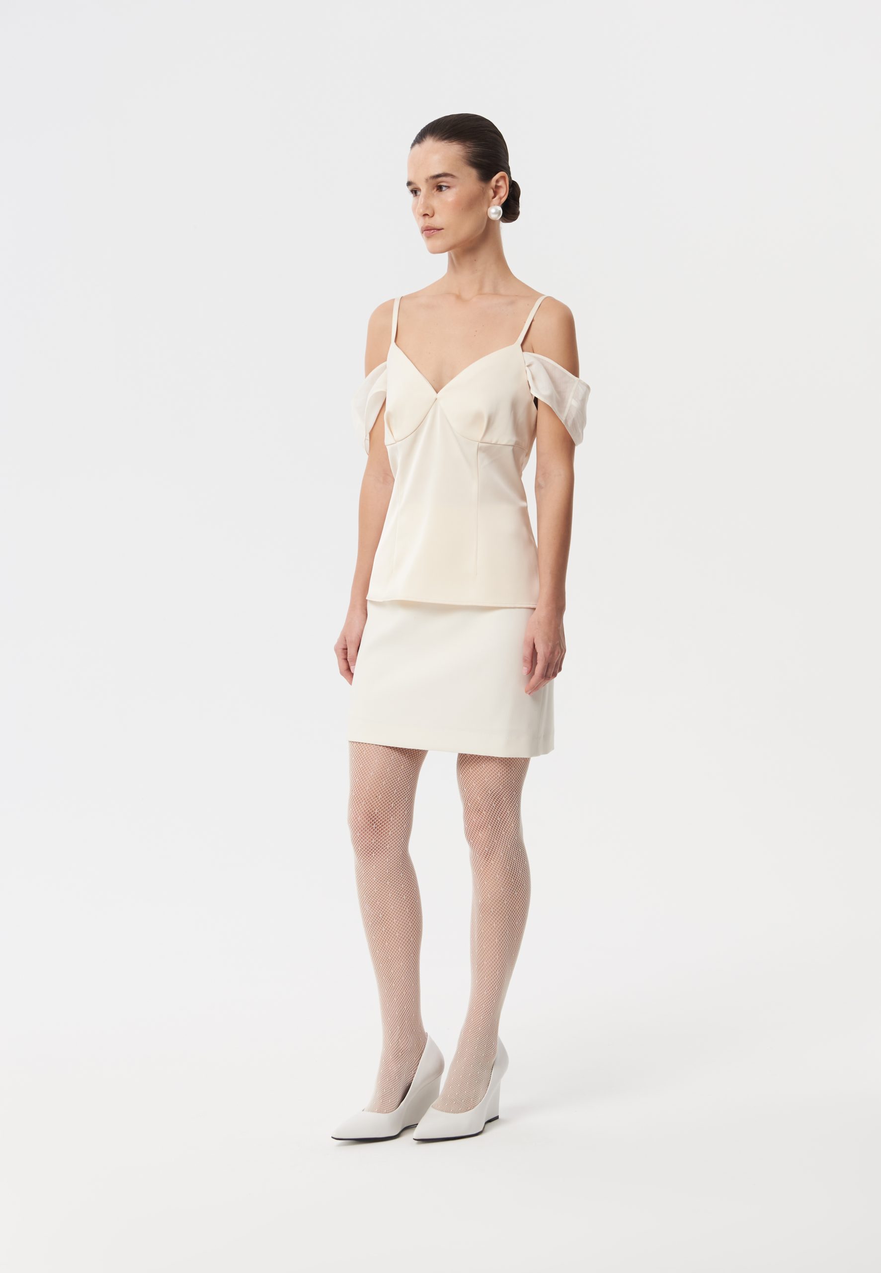 Топ «Between two worlds»