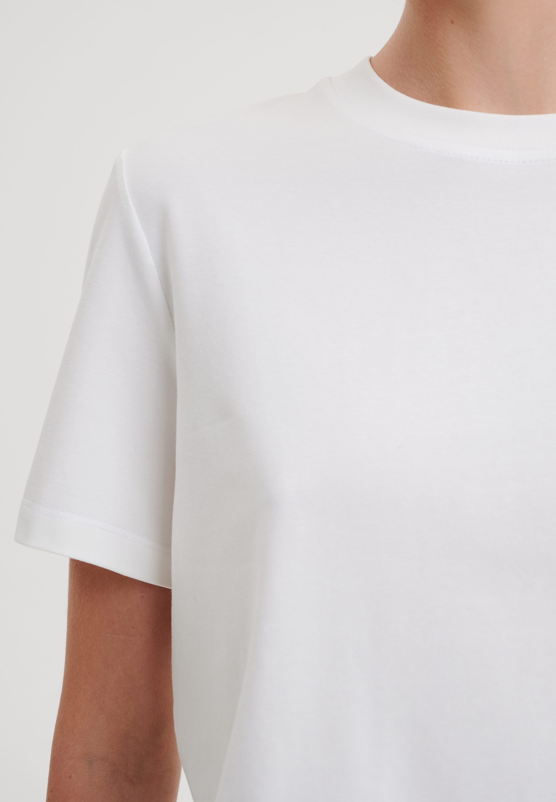 Футболка "Still"